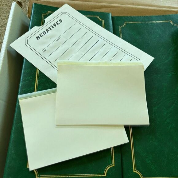 Vintage Photo Memory Book Holds 3” x 5” Photos New In Box - Picture 3 of 8